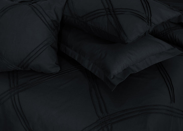 design on bed sheet