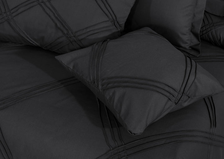 design on bed sheet